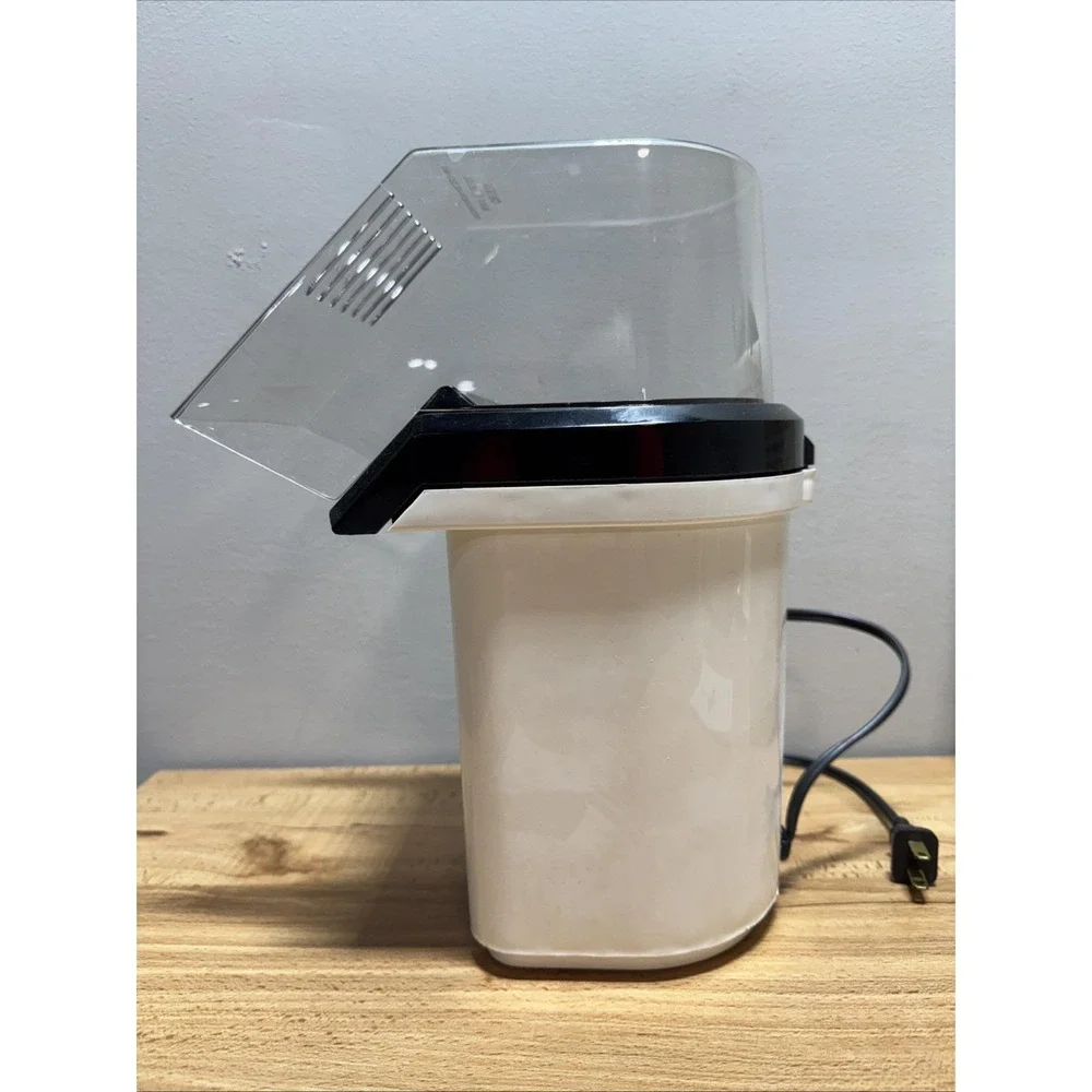 Vintage West Bend Poppery II Hot Air Popcorn Popper with Original Box Mo. 82602